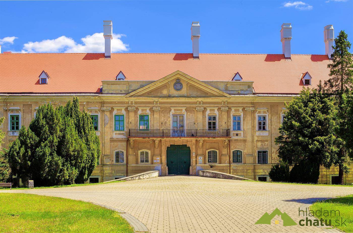 kaštieľ palfyovcov.jpg