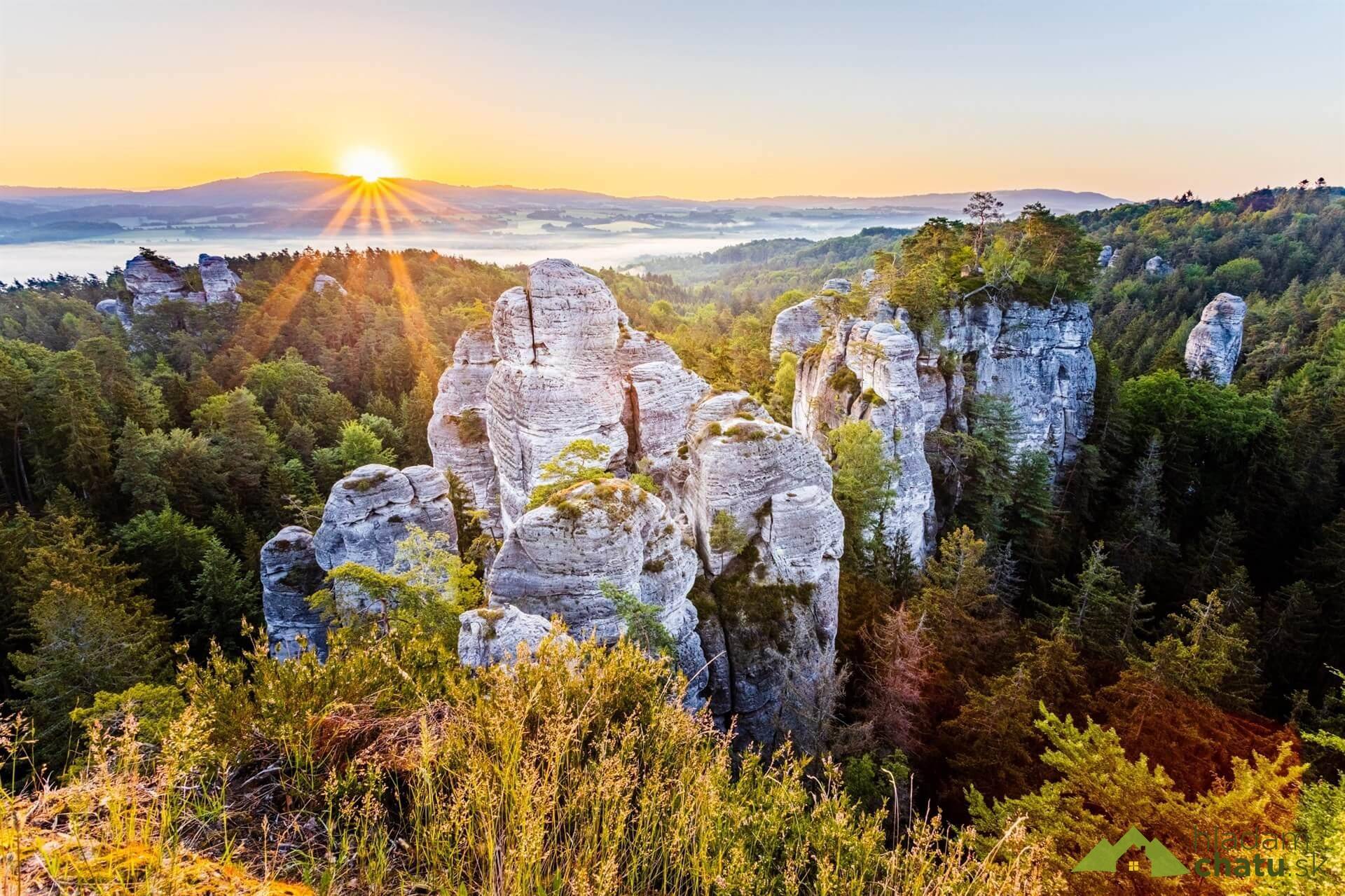 Prírodná rezervácia Hruboskalsko.jpg