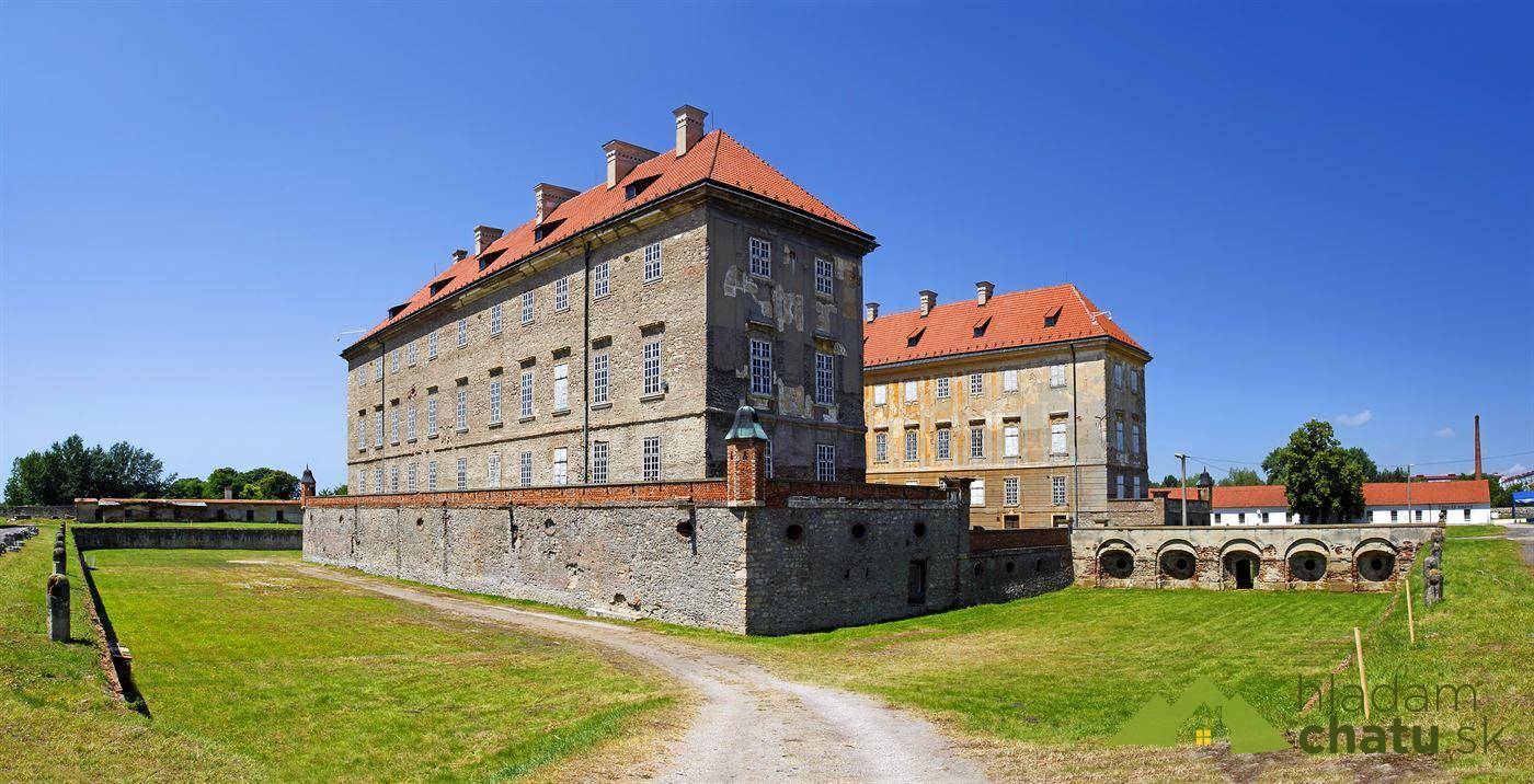 zamok holič.jpg