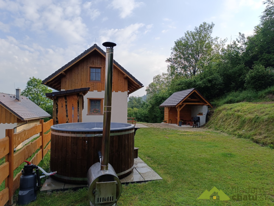 Cottages near Bratríkov Haligovce 8e9c51bf-75c6-4d35-b075-23bc69e706f6.jpg