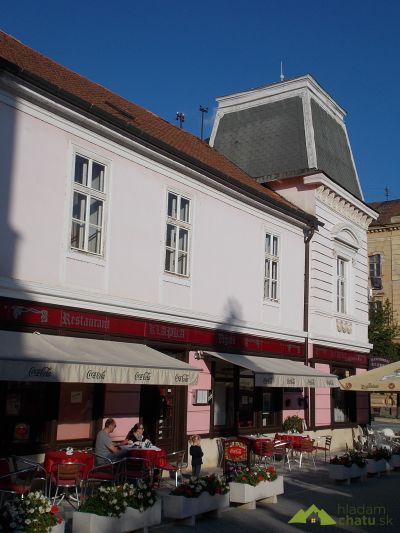 Podunajské múzeum - Zichyho palác
