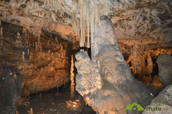 Jeskyně Na Turoldu.jpg
