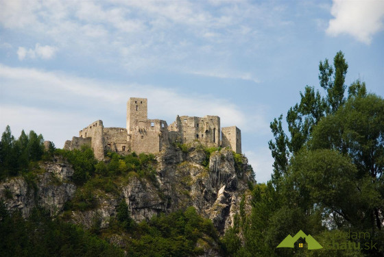 sitniansky hrad.jpg