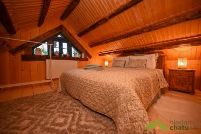 8 veľkej veľkosti.jpeg