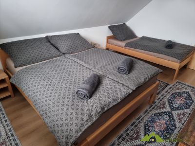 IZBA č.1 -3 postele.jpg