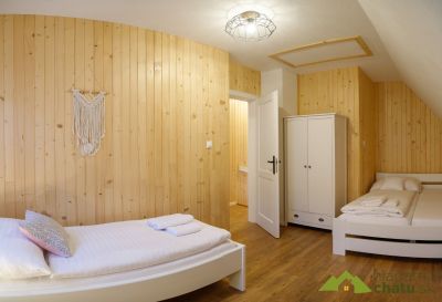 chatajezersko24_1017.jpg